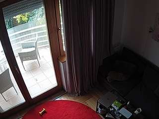 voyeurcam-julmodels-living-7