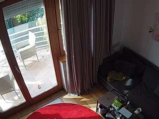 voyeurcam-julmodels-living-7