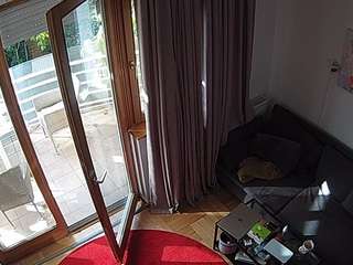 voyeurcam-julmodels-living-7