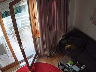 voyeurcam-julmodels-living-7