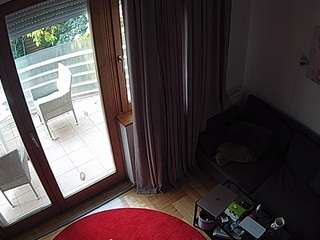 voyeurcam-julmodels-living-7