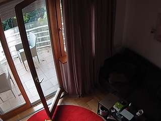 voyeurcam-julmodels-living-7
