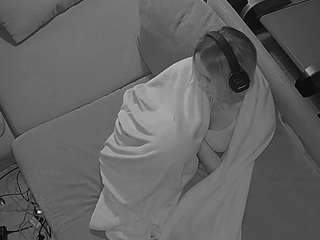voyeurcam-julmodels-living-7