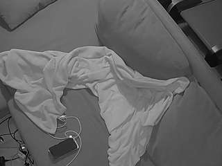 voyeurcam-julmodels-living-7