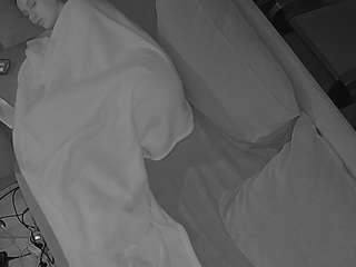 voyeurcam-julmodels-living-7