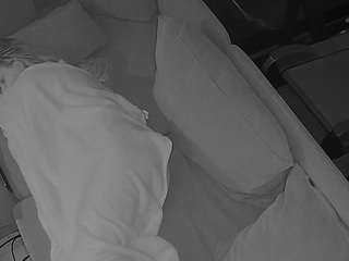 voyeurcam-julmodels-living-7