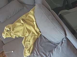 voyeurcam-julmodels-living-7