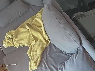 voyeurcam-julmodels-living-7