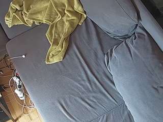 voyeurcam-julmodels-living-7