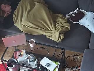 voyeurcam-julmodels-living-7