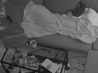 voyeurcam-julmodels-living-7