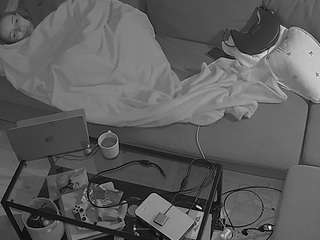 voyeurcam-julmodels-living-7