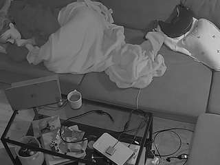 voyeurcam-julmodels-living-7