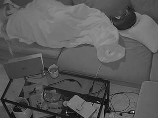 voyeurcam-julmodels-living-7