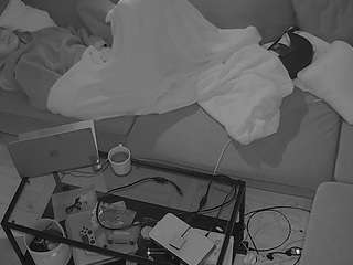 voyeurcam-julmodels-living-7