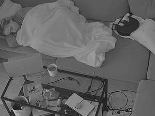 voyeurcam-julmodels-living-7