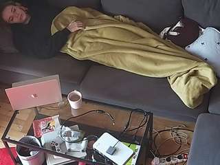 voyeurcam-julmodels-living-7