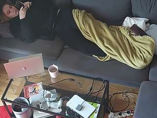voyeurcam-julmodels-living-7