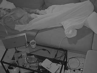 voyeurcam-julmodels-living-7