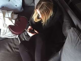 voyeurcam-julmodels-living-7