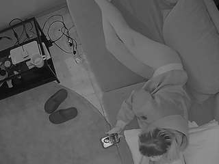 voyeurcam-julmodels-living-7