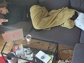 voyeurcam-julmodels-living-7