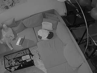 voyeurcam-julmodels-living-7