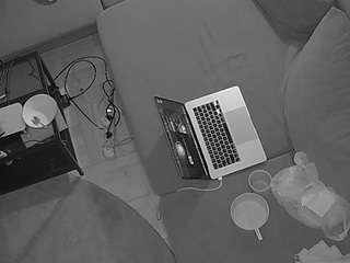 voyeurcam-julmodels-living-7