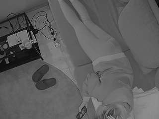 voyeurcam-julmodels-living-7