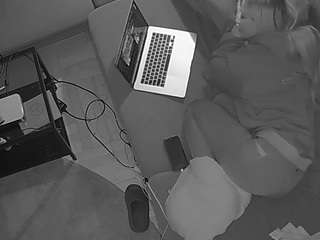 voyeurcam-julmodels-living-7