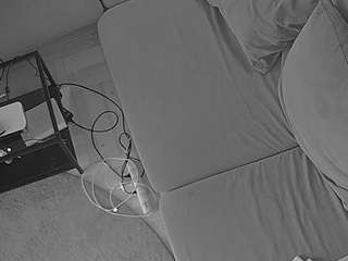 voyeurcam-julmodels-living-7