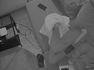 voyeurcam-julmodels-living-7