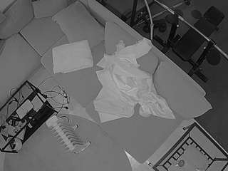 voyeurcam-julmodels-living-7