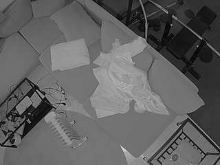 voyeurcam-julmodels-living-7
