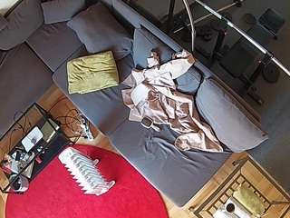 voyeurcam-julmodels-living-7