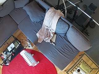 voyeurcam-julmodels-living-7