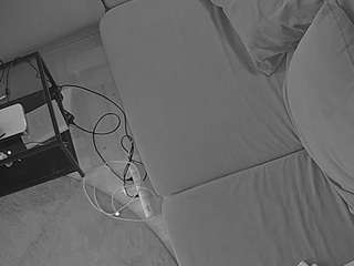 voyeurcam-julmodels-living-7