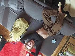 voyeurcam-julmodels-living-7