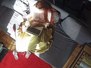 voyeurcam-julmodels-living-7
