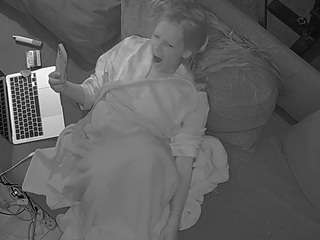 voyeurcam-julmodels-living-7
