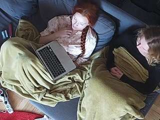 voyeurcam-julmodels-living-7