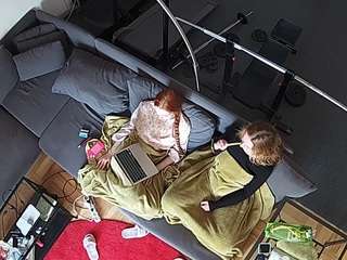 voyeurcam-julmodels-living-7