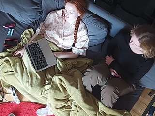 voyeurcam-julmodels-living-7