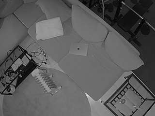 voyeurcam-julmodels-living-7