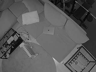 voyeurcam-julmodels-living-7