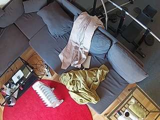 voyeurcam-julmodels-living-7