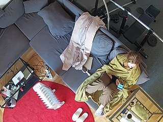 voyeurcam-julmodels-living-7