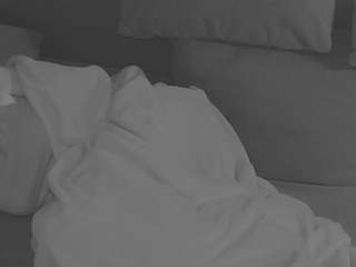 voyeurcam-julmodels-living-7