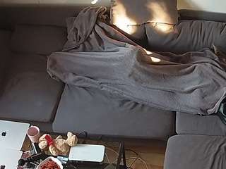 voyeurcam-julmodels-living-7