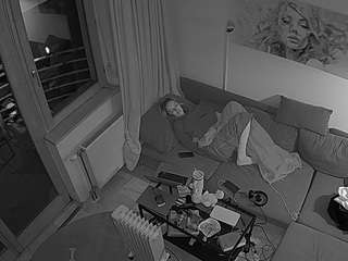 voyeurcam-julmodels-living-7